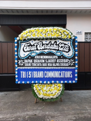 Papan Bunga Duka di Marong
